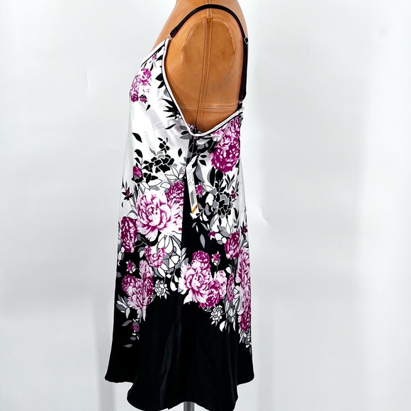 Floral Slip Cami 3/30 - Picture 2 of 6